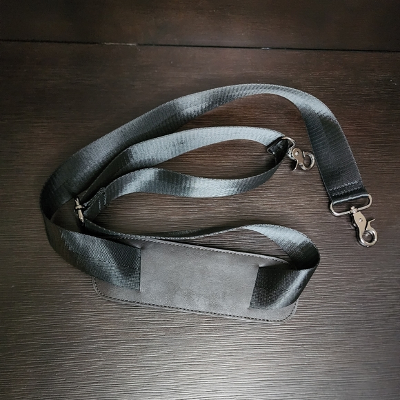 SEYFOCNIA MESSENGER BAG. 15.6 - Picture 3 of 4